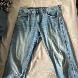 31x32 American Eagle light wash athletic fit jeans